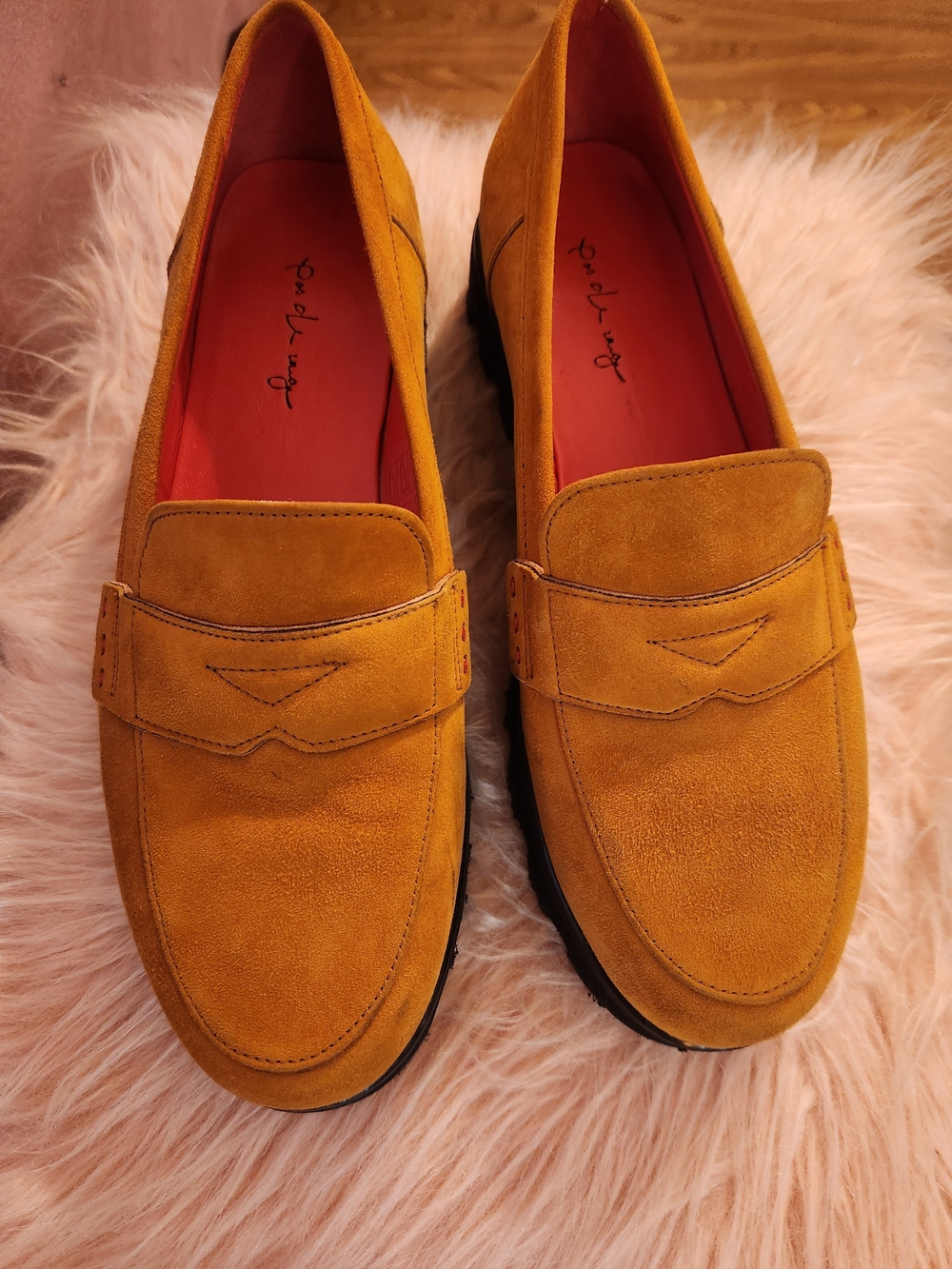 NWOT Pas De Rouge Women's Suede Loafers in Mustard 8